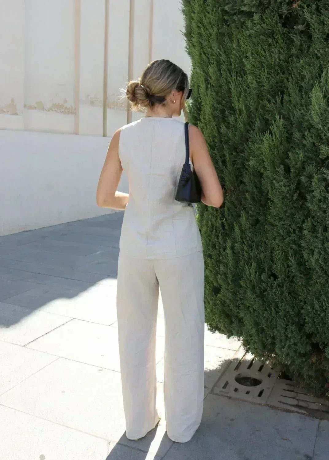 Sienna set in linen